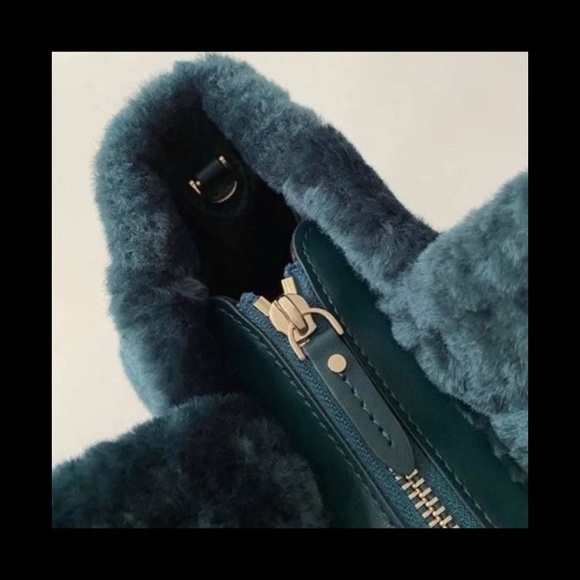 Kate Spade - Ella Faux Shearling Small Tote - Picture 7 of 9